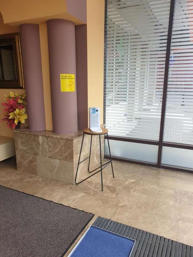Отель Hotel Sir Gara de Nord Бухарест-4