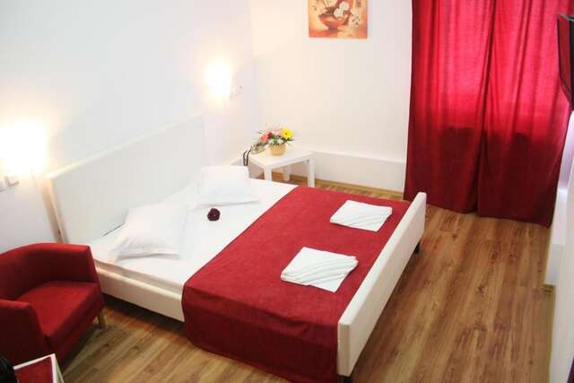 Отель Hotel Sir Gara de Nord Бухарест-27