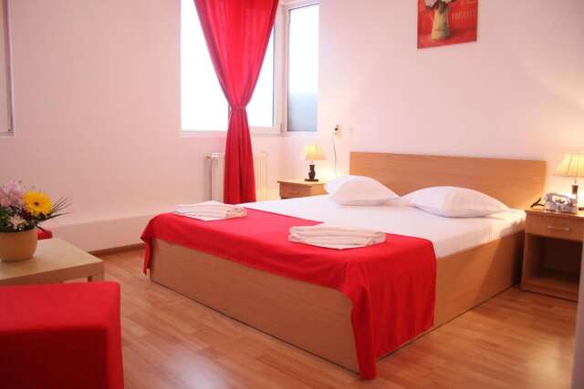 Отель Hotel Sir Gara de Nord Бухарест-34