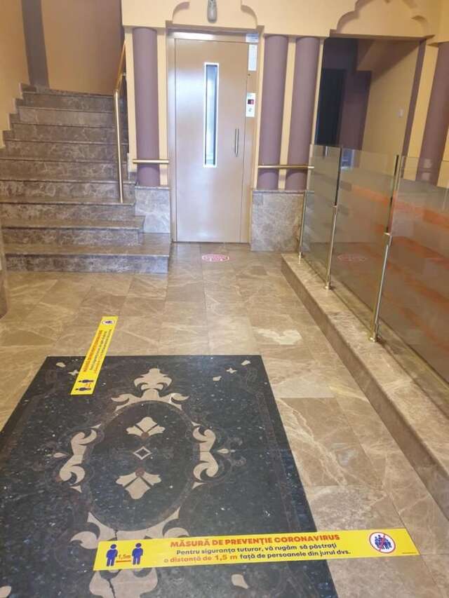 Отель Hotel Sir Gara de Nord Бухарест-8